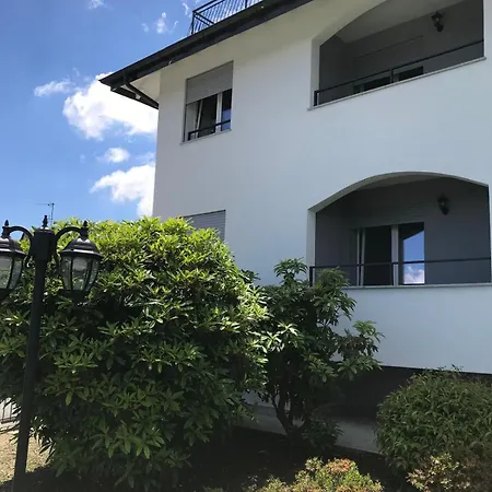 Luna - Apartment Stresa