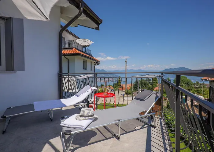 Luna - アパート *